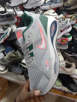 Photo - Nike Sneakers High Shoes for You Made in Vietnam
