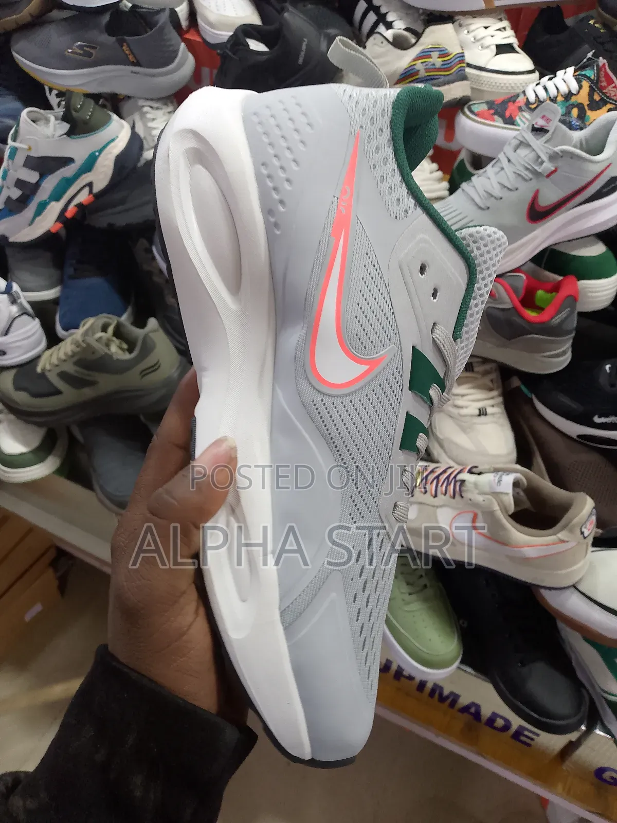 Nike Sneakers High Shoes for You Made in Vietnam