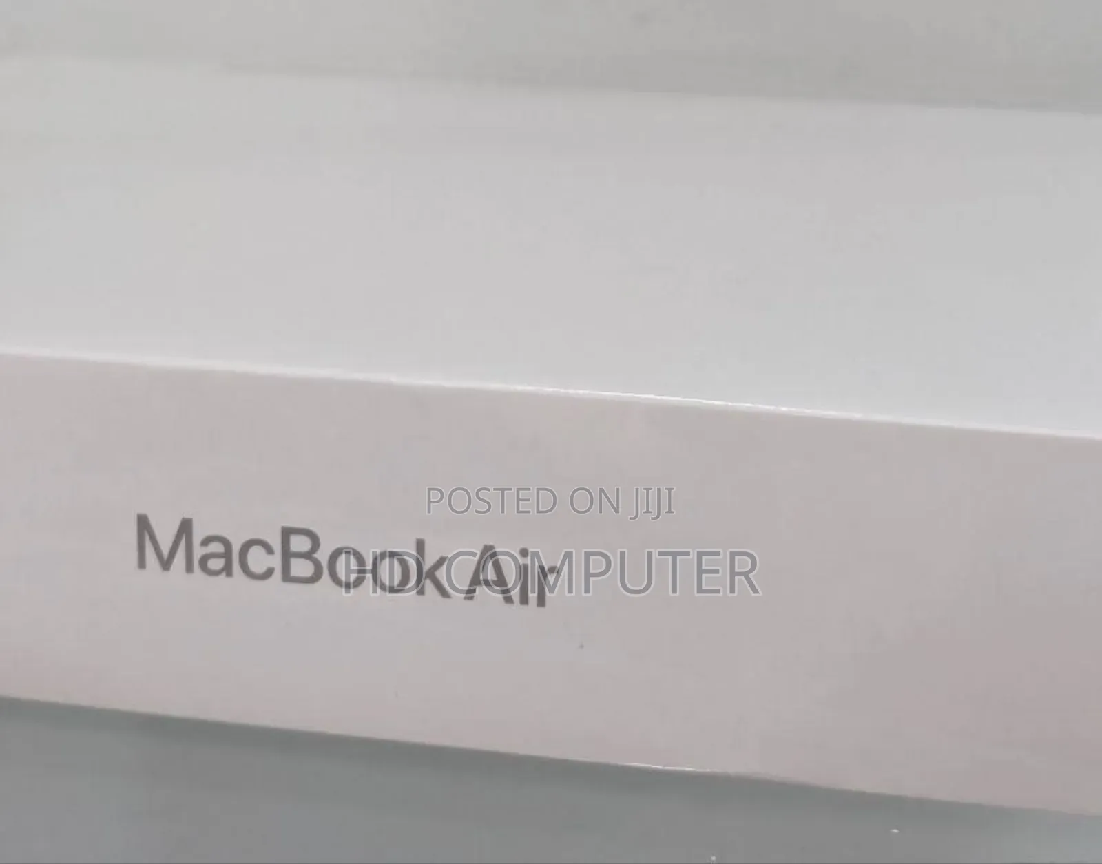 New Laptop Apple MacBook Air 2023 M2 8GB Apple M2 SSD 512GB