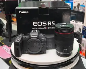 Canon R5 With Rf 24-105 Usm