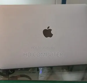 New Laptop Apple MacBook Pro 2017 16GB Intel Core i7 SSD 512GB