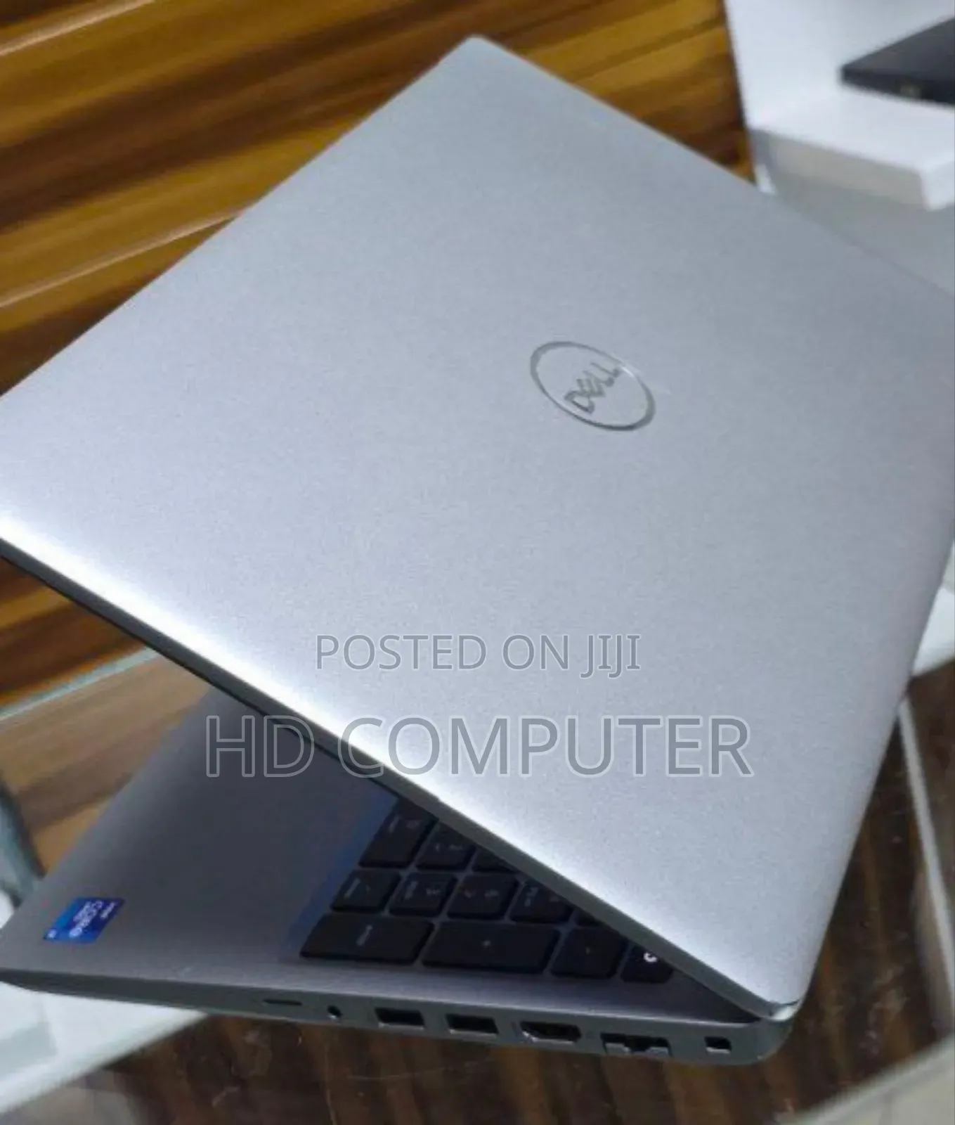 New Laptop Dell Precision 15 3520 16GB Intel Core i7 SSD 512GB