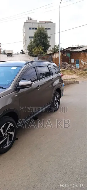 Toyota Rush 2022 Brown