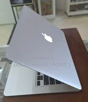 New Laptop Apple MacBook 2015 4GB Intel Core I5 SSD 256GB