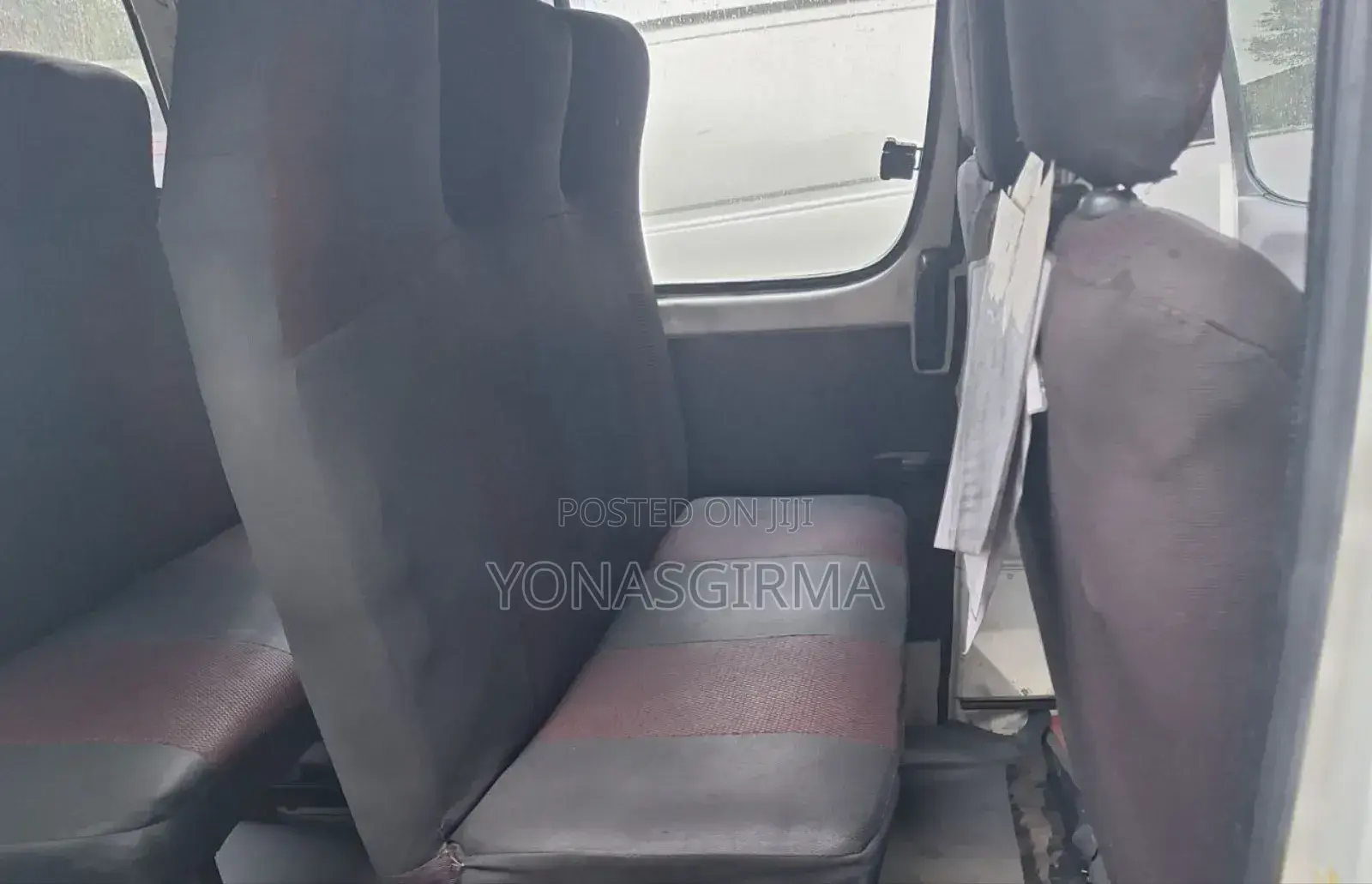 Toyota HiAce 2002 White