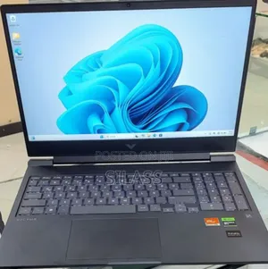 New Laptop HP Victus 16 16GB AMD Ryzen 7 SSD 1T
