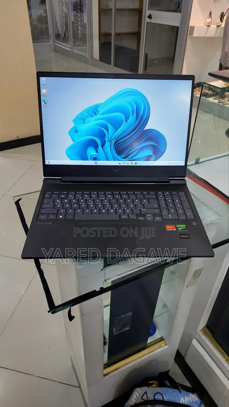 New Laptop HP Victus 16 16GB AMD Ryzen 7 SSD 1T