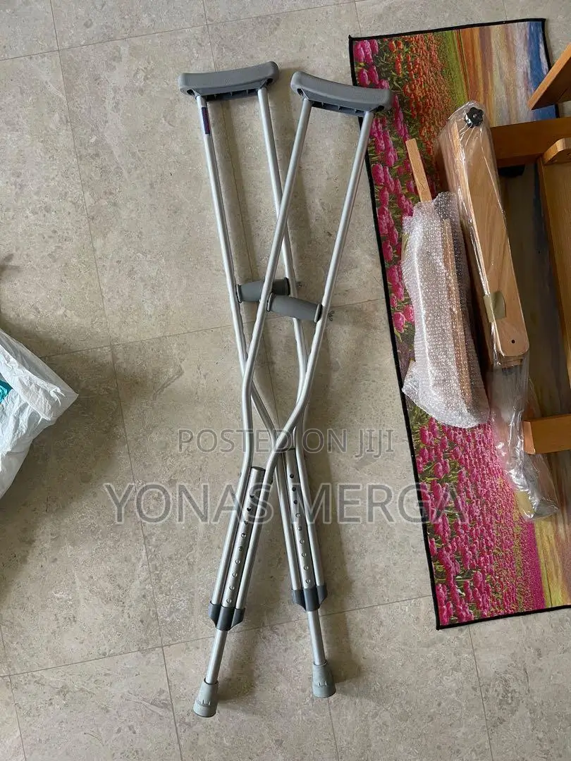 Pair of Crutches寒filixtrue Under Arm Auxillary Crutches