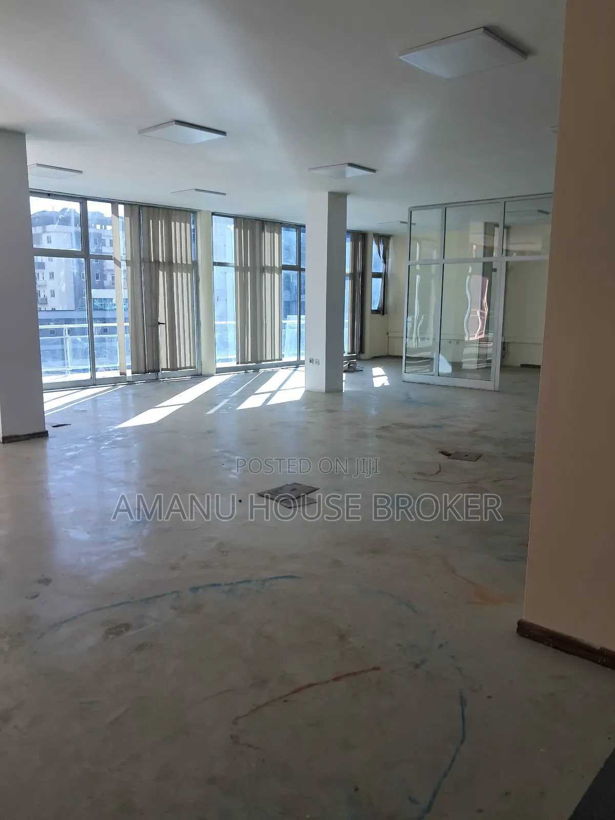 Urgently Available Building for Rent, Interior Office