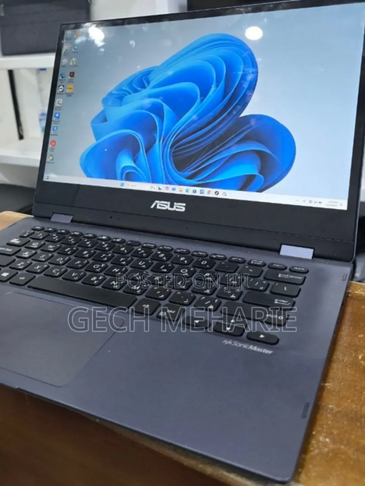 New Laptop Asus VivoBook 15 X505BA 4GB Intel Core I3 SSD 256GB