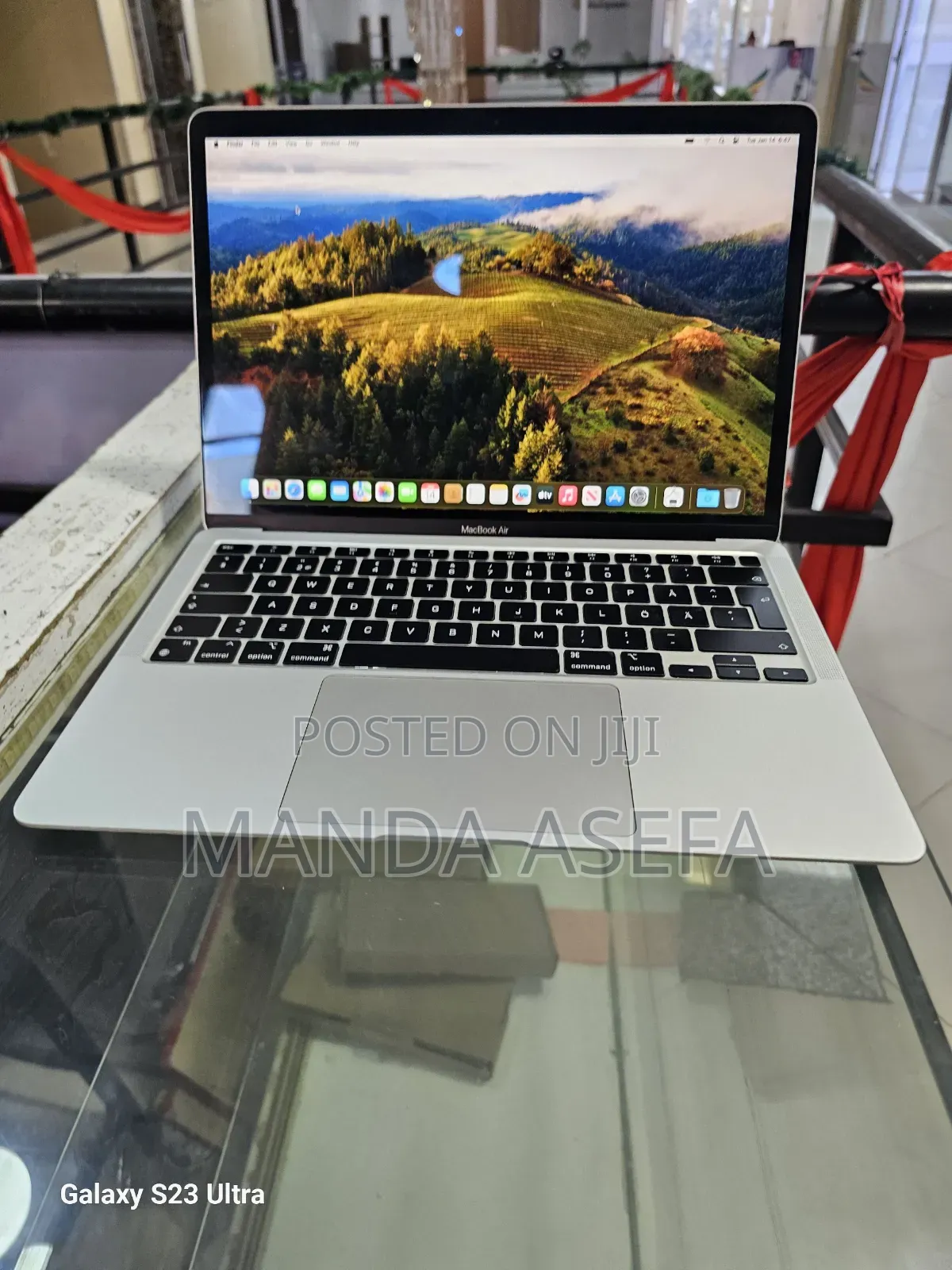 New Laptop Apple MacBook Air 2020 M1 8GB Apple M1 SSD 256GB
