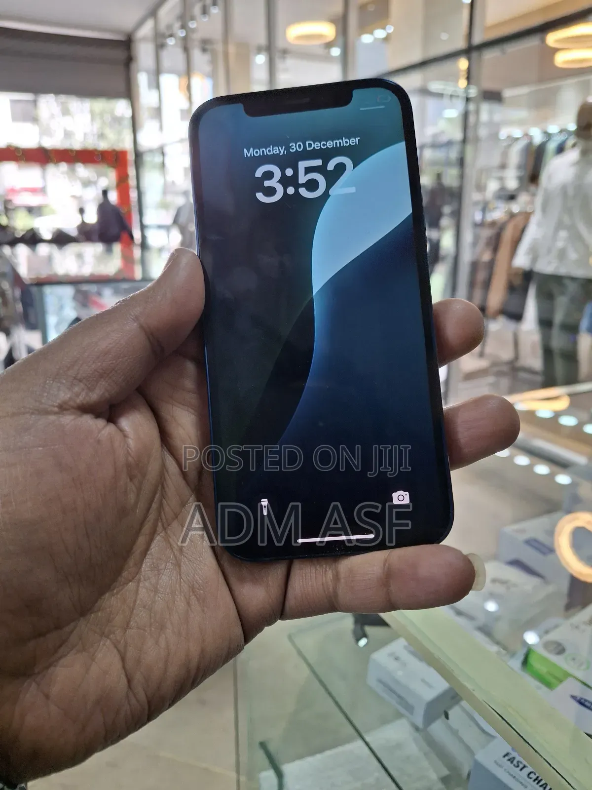 Apple iPhone 12 64 GB