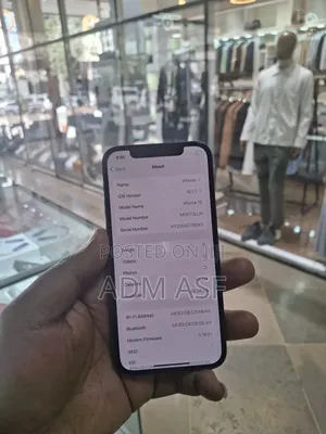 Apple iPhone 12 64 GB