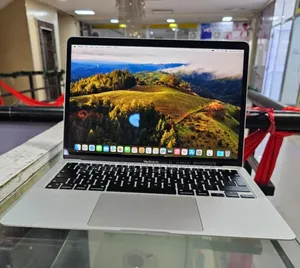 Photo - New Laptop Apple MacBook Air 2020 M1 8GB Apple M1 SSD 256GB