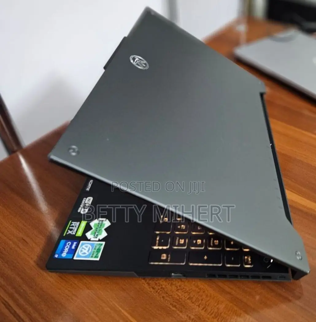 New Laptop Asus TUF Dash F15 16GB Intel Core I7 SSD 512GB