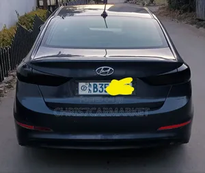 Hyundai Avante 2016 Blue