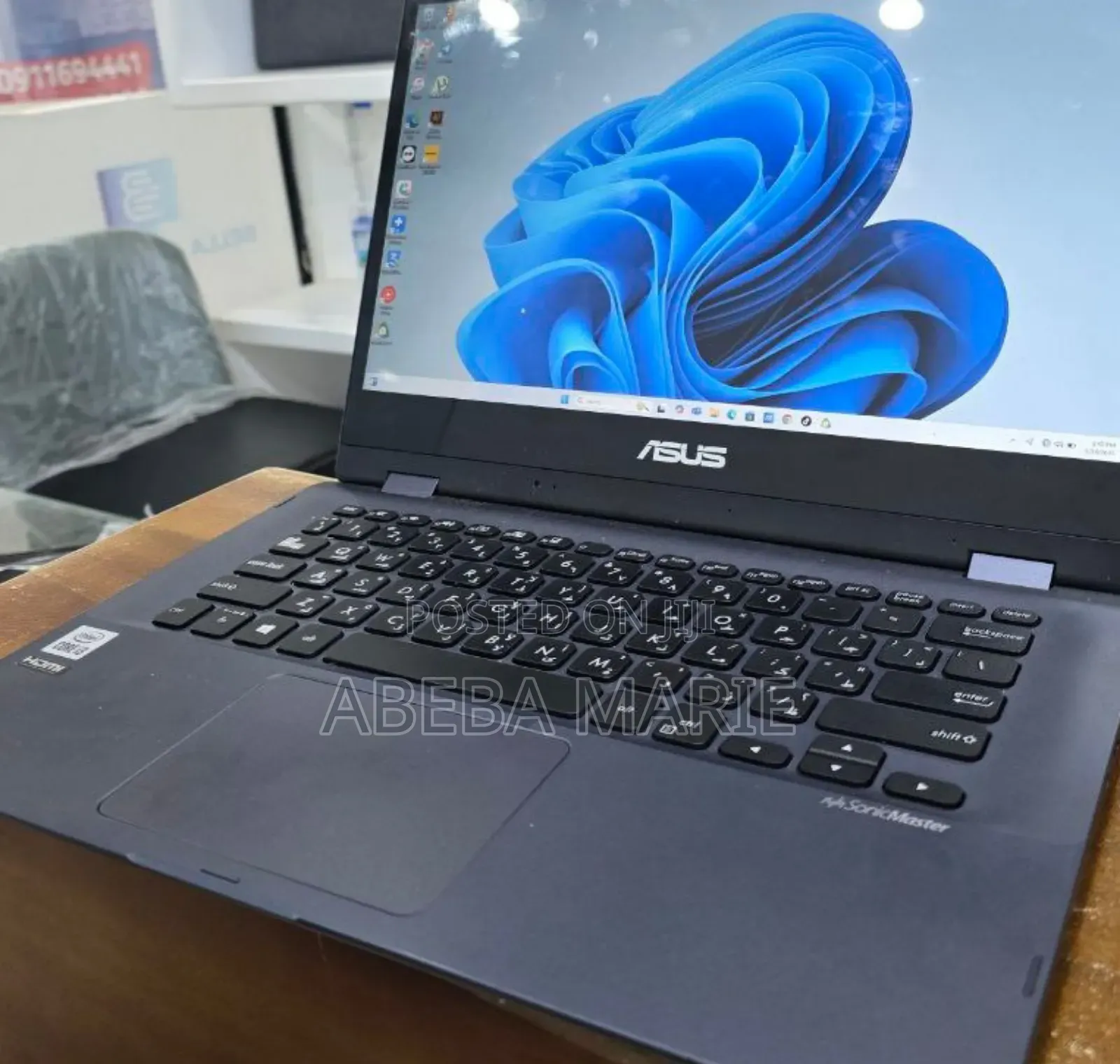 New Laptop Asus VivoBook 15 X505BA 4GB Intel Core I3 SSD 256GB