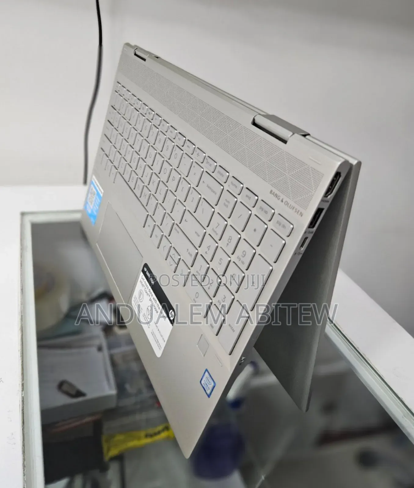 New Laptop HP Envy X360 8GB Intel Core I5 SSD 512GB