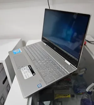 New Laptop HP Envy X360 8GB Intel Core I5 SSD 512GB