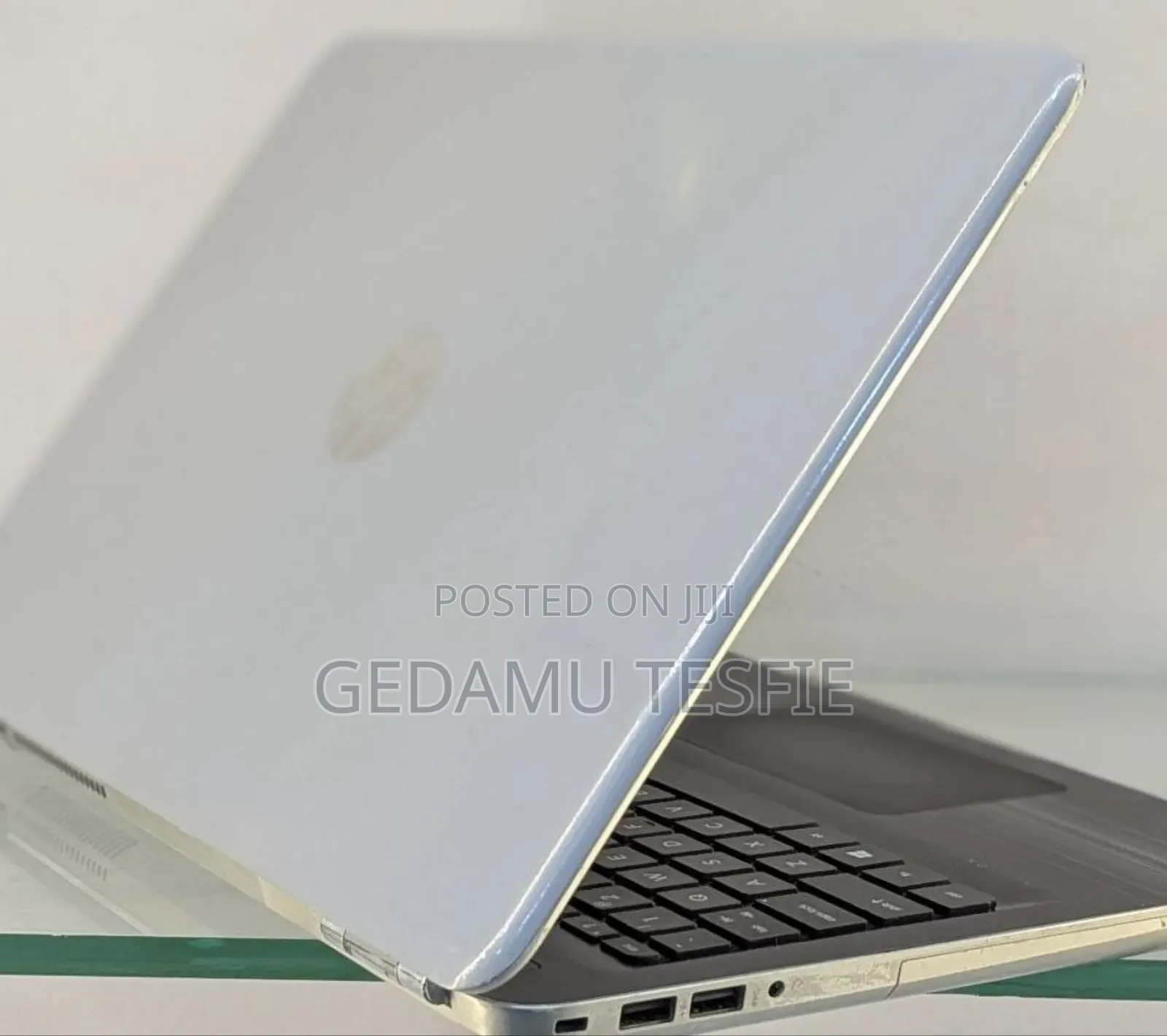 New Laptop HP 8GB Intel Core I5 SSD 1T