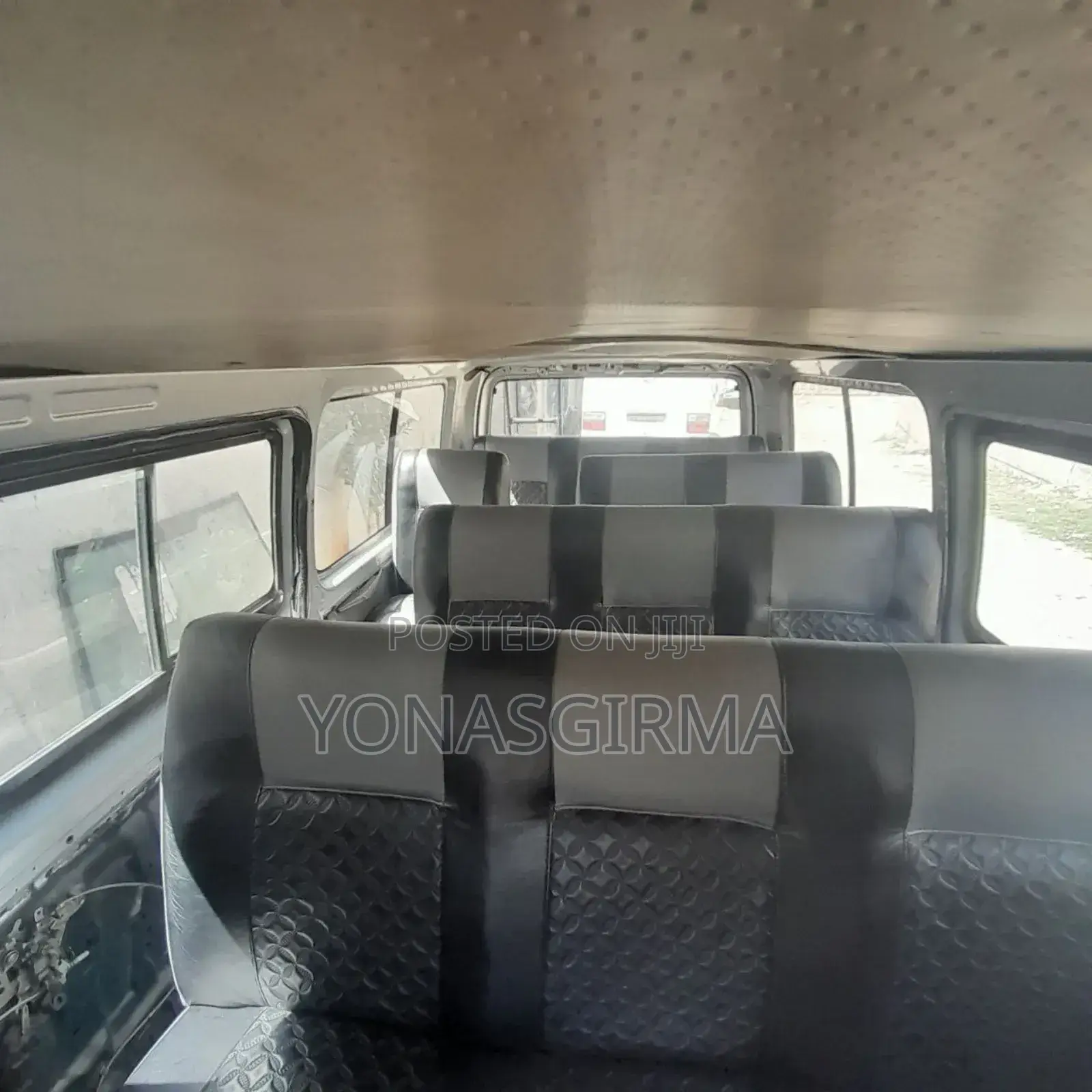 Toyota HiAce 2006 White