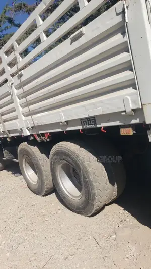 Truckerbalatoli Hena Tesabi