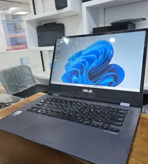 New Laptop Asus VivoBook 15 X505BA 4GB Intel Core I3 SSD 256GB