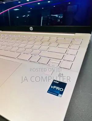 New Laptop HP Pavilion 14 16GB Intel Core I7 SSD 512GB