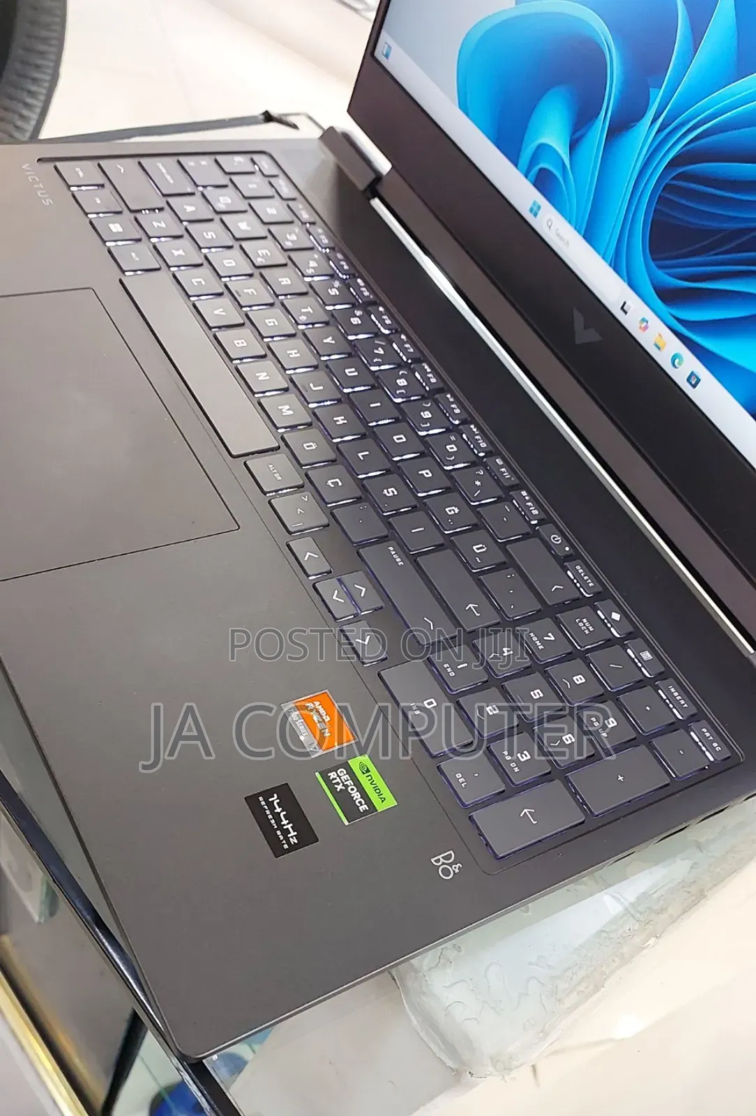 New Laptop HP Victus 16 16GB AMD Ryzen 7 SSD 1T