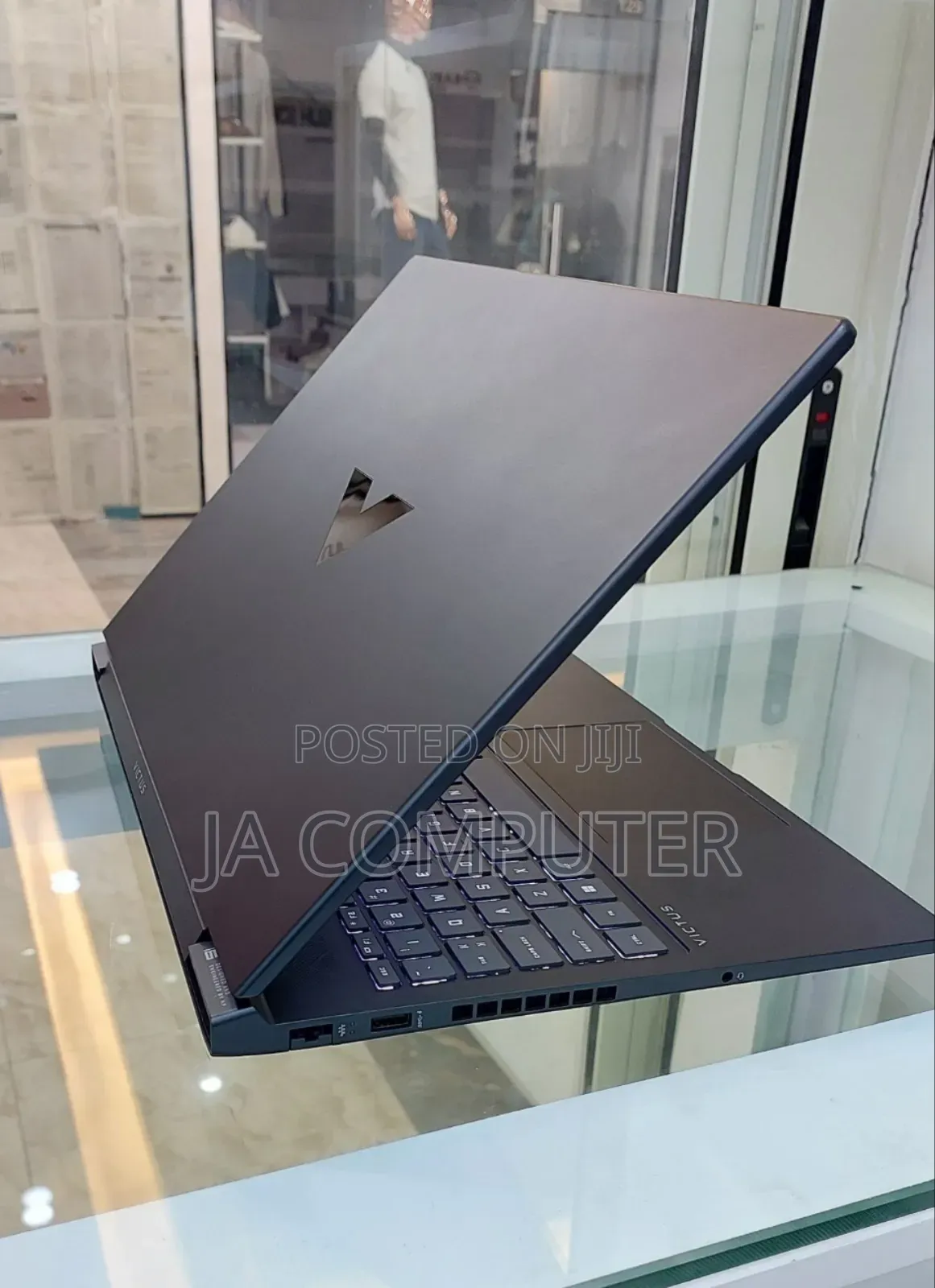 New Laptop HP Victus 16 16GB AMD Ryzen 7 SSD 1T