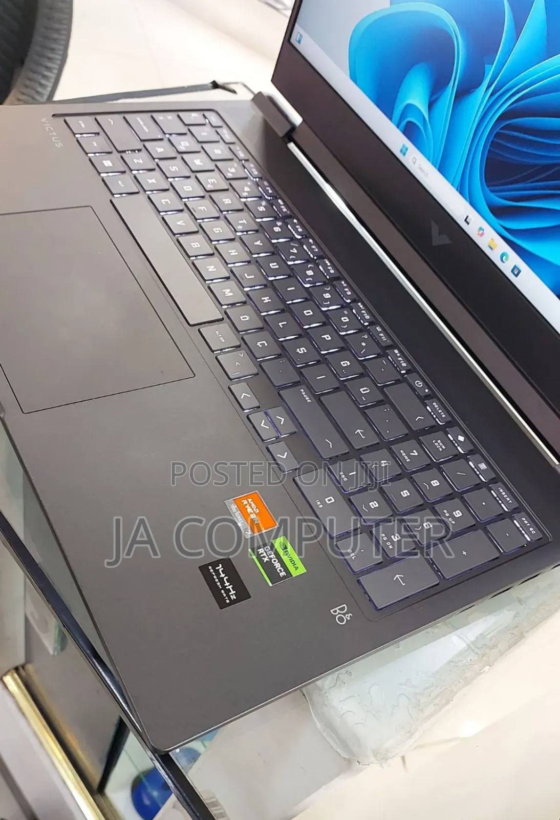 New Laptop HP Victus 16 16GB AMD Ryzen 7 SSD 1T