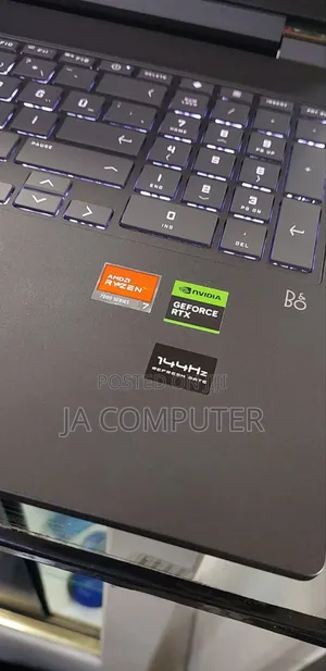 New Laptop HP Victus 16 16GB AMD Ryzen 7 SSD 1T