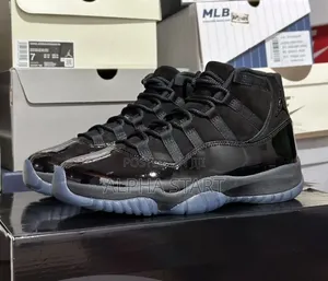 Photo -  Air #Jordan 11  #PS #Cap and Gown" #High Shoes for Men