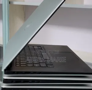 New Laptop Dell Precision 15 3520 16GB Intel Core I7 SSD 512GB