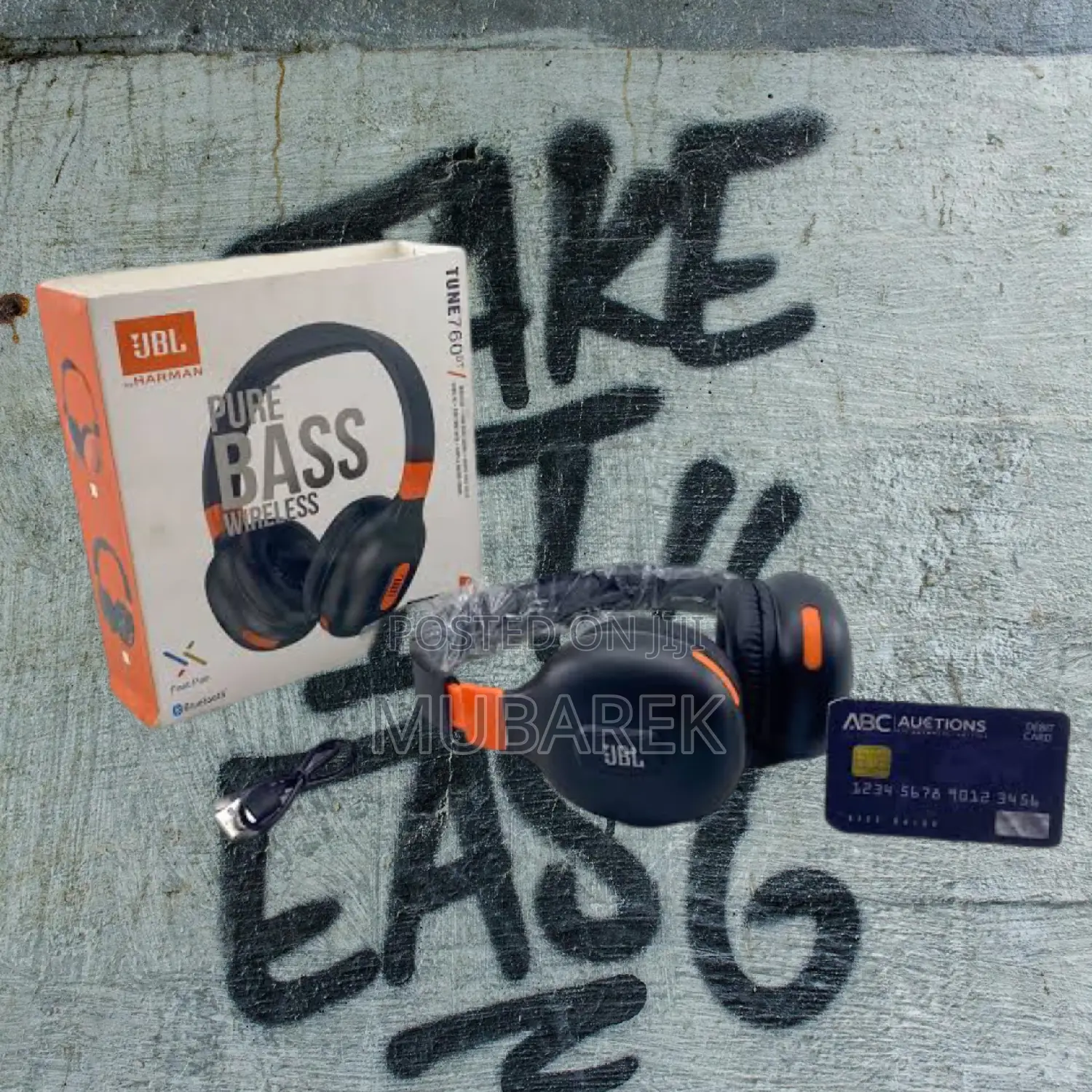 JBL Tune 760 Stylish and Modern Look