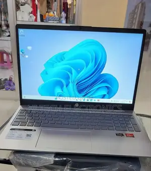 New Laptop HP Stream Notebook 8GB AMD Ryzen 5 SSD 512GB