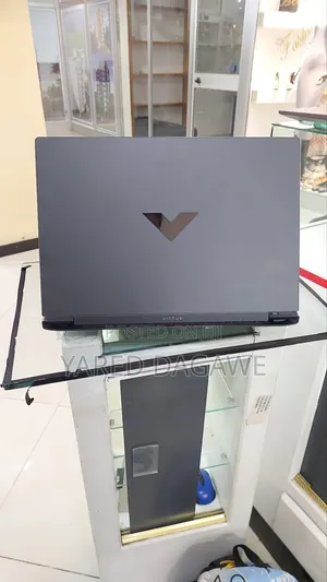 New Laptop HP Victus 16 16GB AMD Ryzen 7 SSD 1T