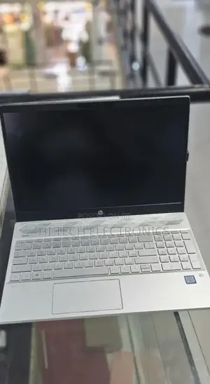 New Laptop HP Pavilion 15 8GB Intel Core I7 SSD 512GB