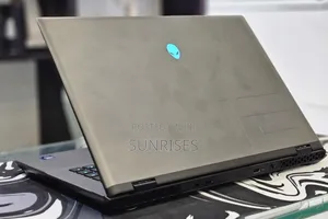 New Laptop Alienware M17x R2 32GB Intel Core Ultra 9 SSD 1T