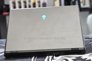 New Laptop Alienware M17x R2 32GB Intel Core Ultra 9 SSD 1T