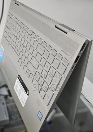 New Laptop HP Envy X360 8GB Intel Core I5 SSD 512GB