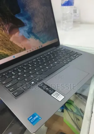 New Laptop Lenovo Ideapad 3 8GB Intel Core I3 SSD 256GB