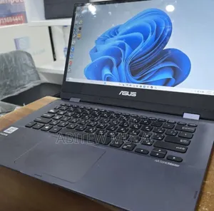 Photo - New Laptop Asus VivoBook Flip 14 TP410UA 4GB Intel Core I3 SSD 256GB