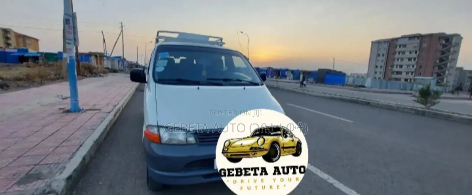 Toyota HiAce Siyaya 2004 White