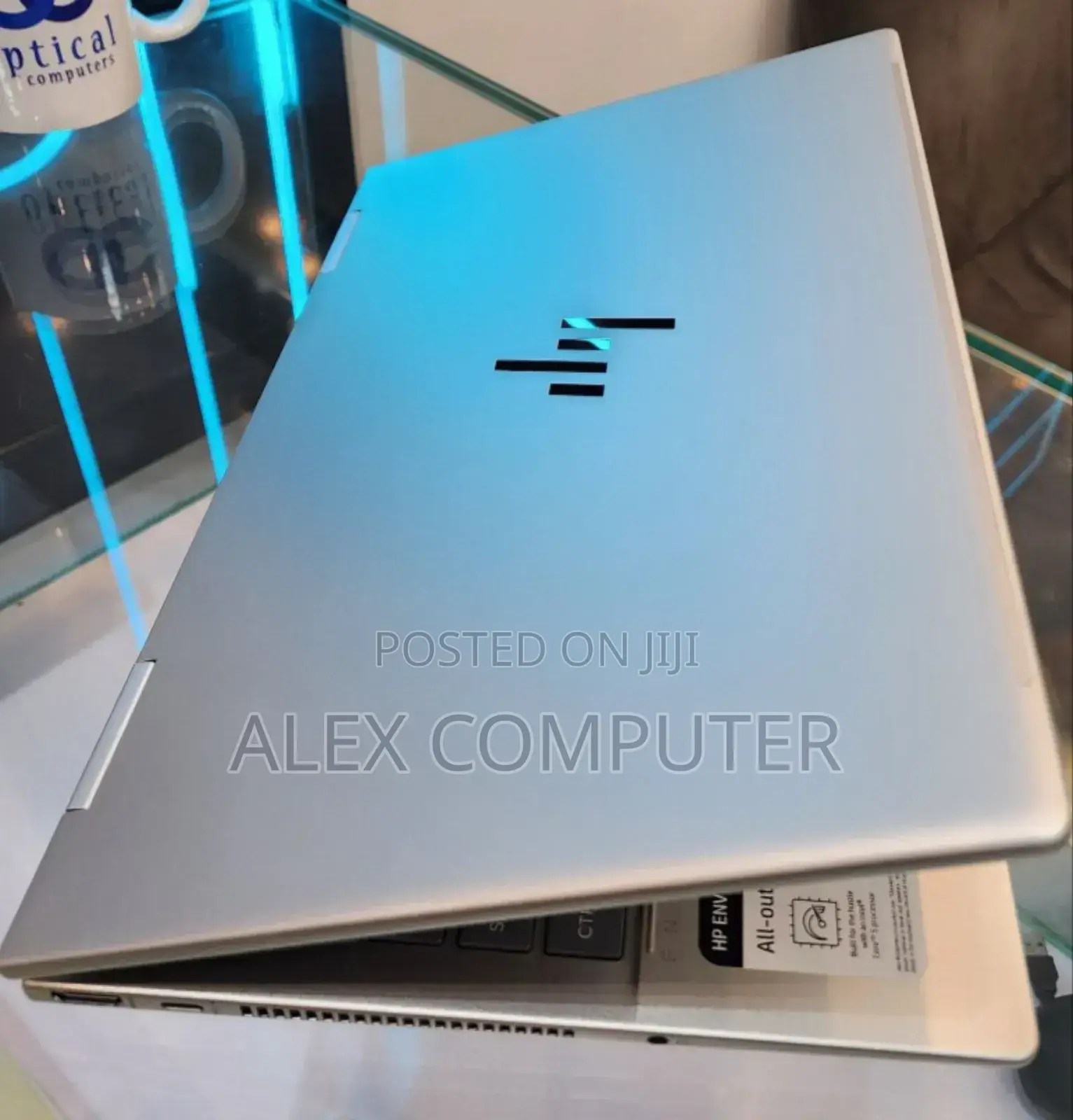 New Laptop HP Envy X360 8GB Intel Core I5 SSD 512GB