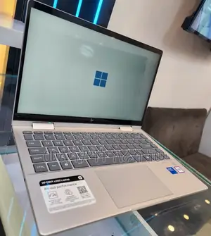 New Laptop HP Envy X360 8GB Intel Core I5 SSD 512GB