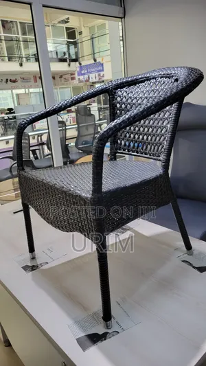 Photo - የካፌ ወንበር አይነበጎ