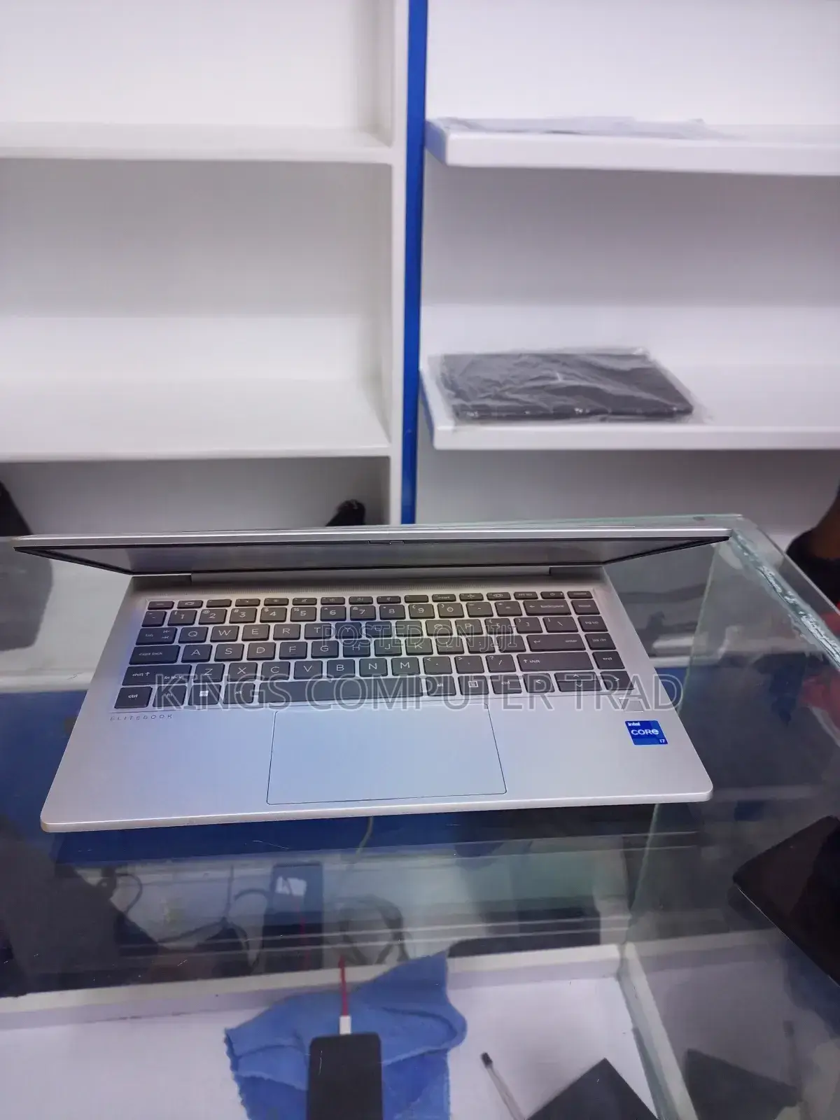 New Laptop HP EliteBook 640 G10 16GB Intel Core I7 SSD 512GB