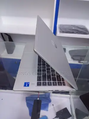 New Laptop HP EliteBook 640 G10 16GB Intel Core I7 SSD 512GB