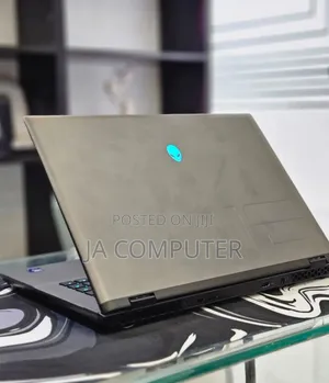 New Laptop Alienware M17x R2 32GB Intel Core Ultra 9 SSD 1T